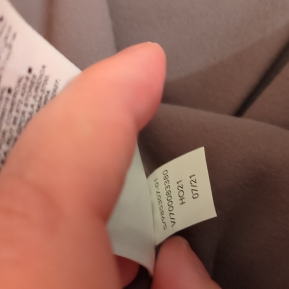 Athleta Rainier Reflective High Waist Athleasure Leggings Travel Outdoor Size 3X - Picture 8 of 8